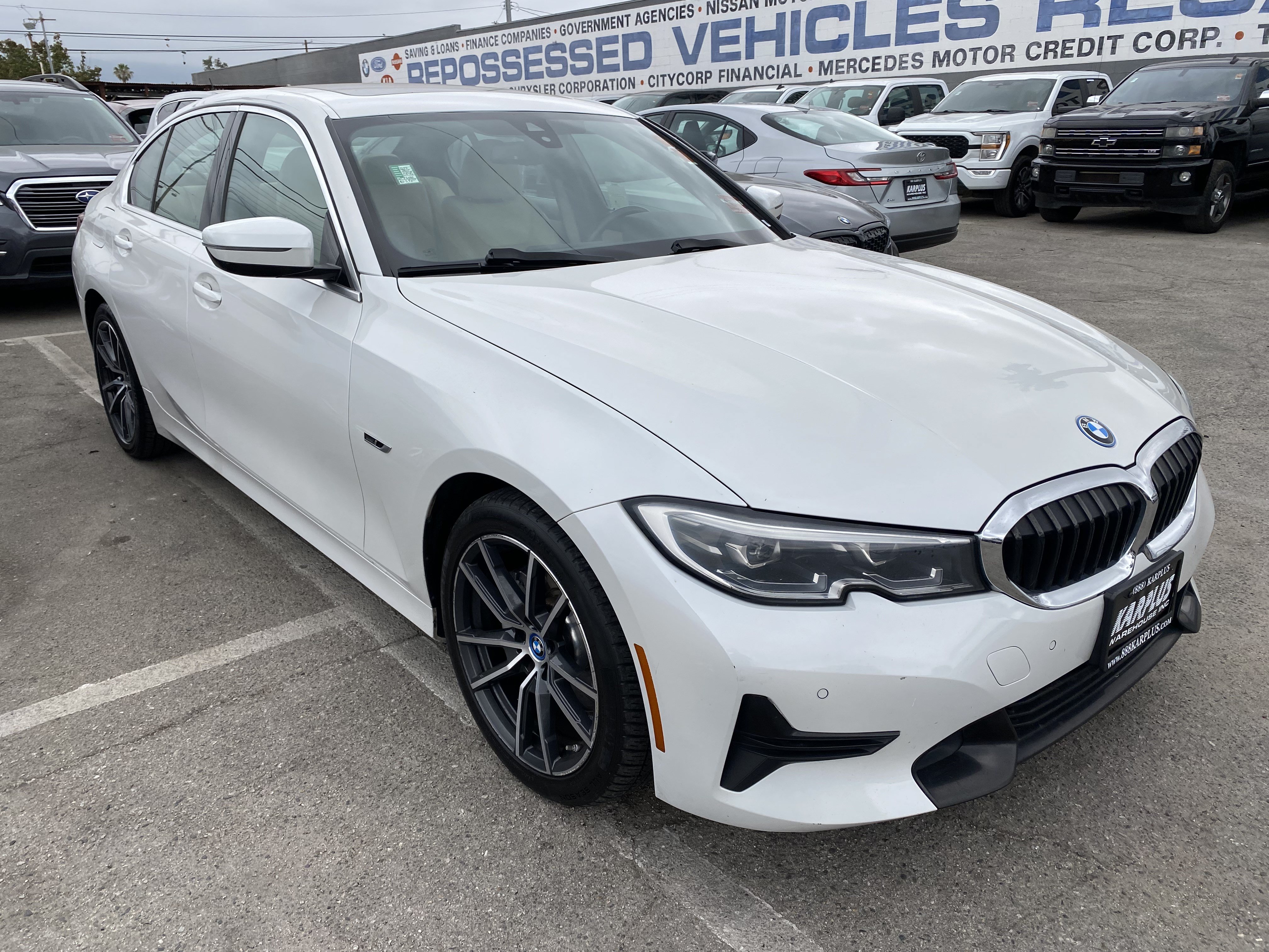 Used 2022 BMW 330e w/ Driving Assistance Package RWD image 7