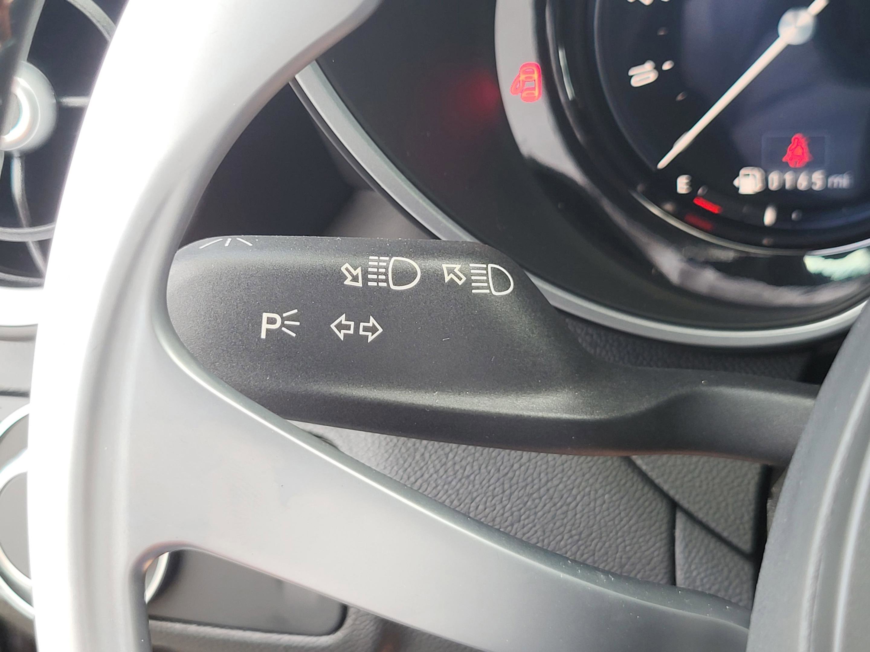 New 2025 Alfa Romeo Giulia w/ Driving Assist Package image 60