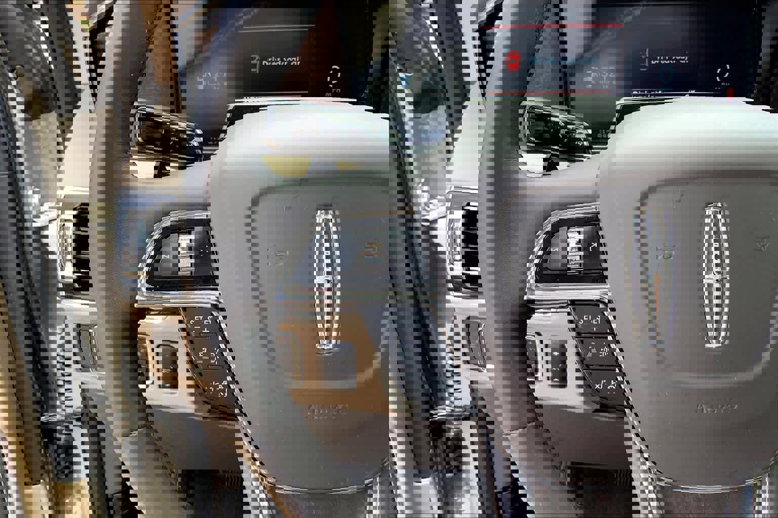 Used 2023 Lincoln Navigator Reserve RWD image 24