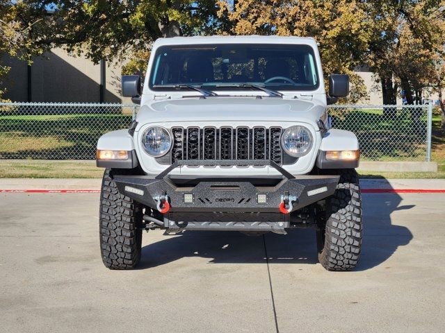 Used 2025 Jeep Gladiator Sport image 10