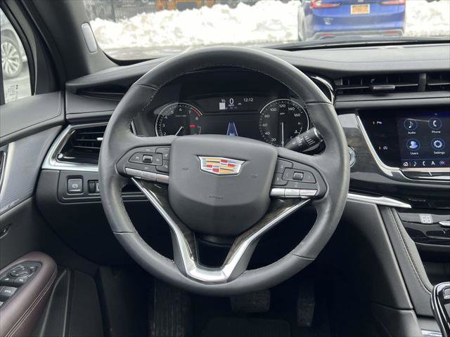 Used 2024 Cadillac XT6 Premium Luxury image 14
