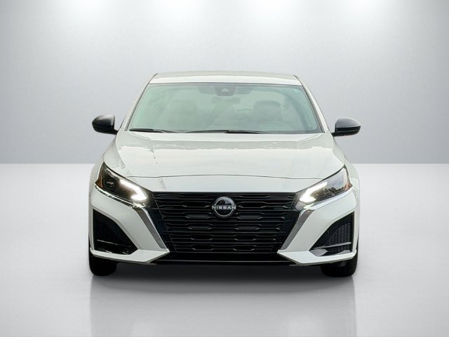 Used 2025 Nissan Altima 2.5 S FWD image 2