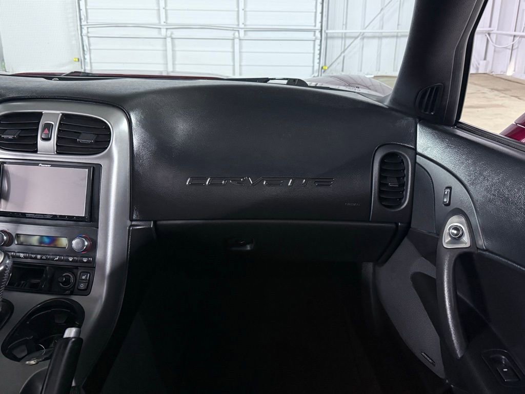 Used 2006 Chevrolet Corvette Convertible w/ Preferred Equipment Group image 45