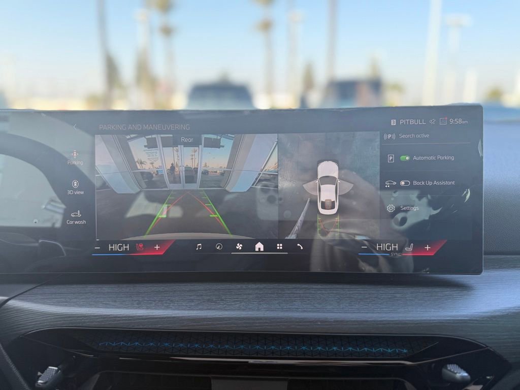 Certified 2025 BMW 430i Coupe w/ Convenience Package image 17