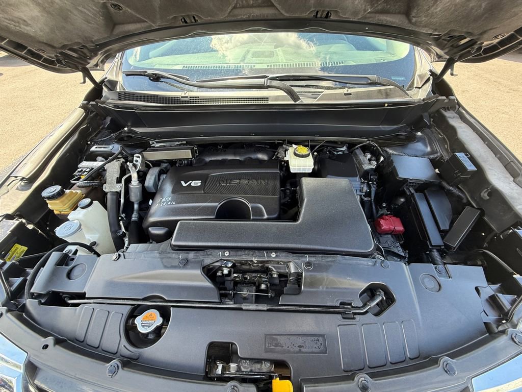 Used 2019 Nissan Pathfinder S image 27