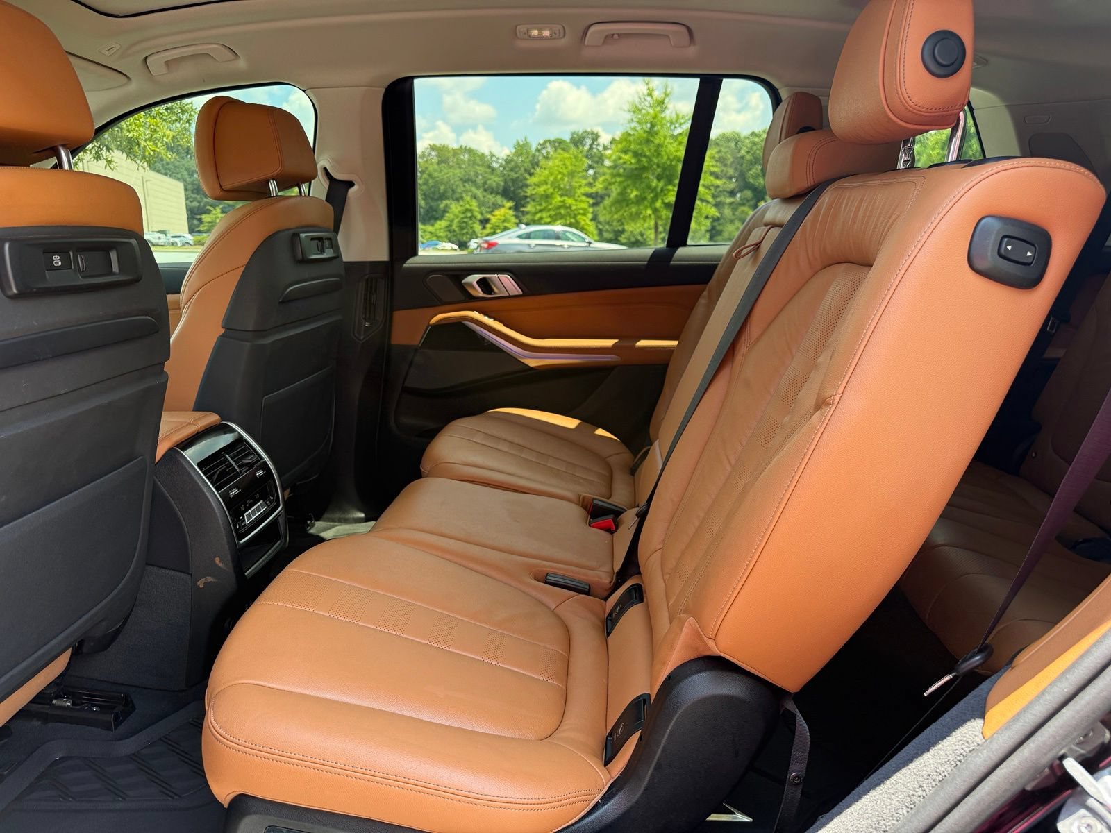 Used 2019 BMW X7 xDrive40i w/ Premium Package AWD/4WD image 36