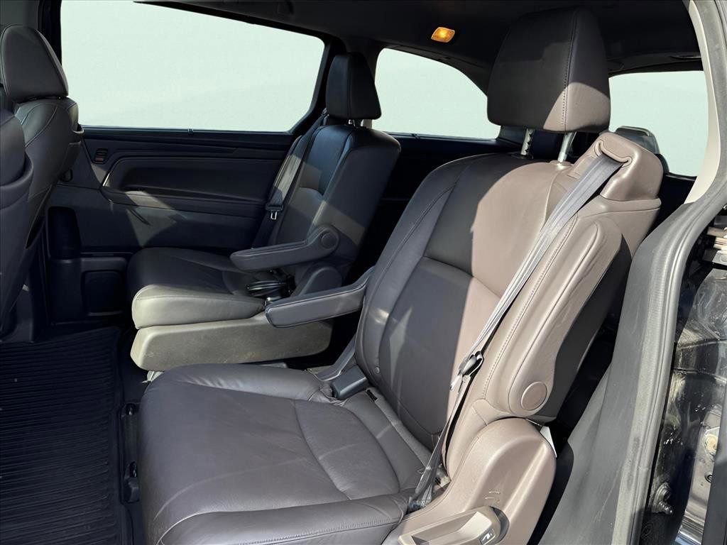 Used 2018 Honda Odyssey Touring image 14
