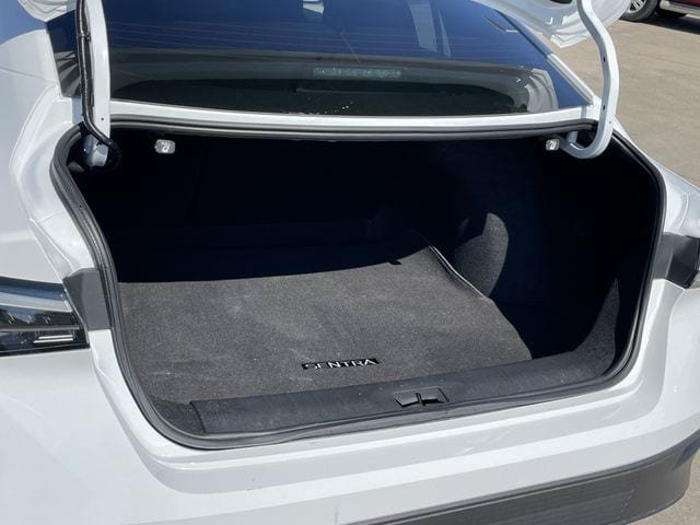 Used 2026 Nissan Sentra SV w/ SV Convenience Package FWD image 27