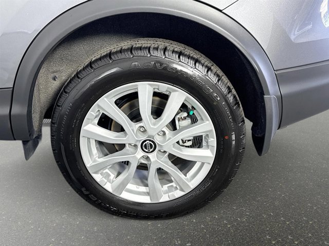 Certified 2022 Nissan Rogue Sport SV image 30