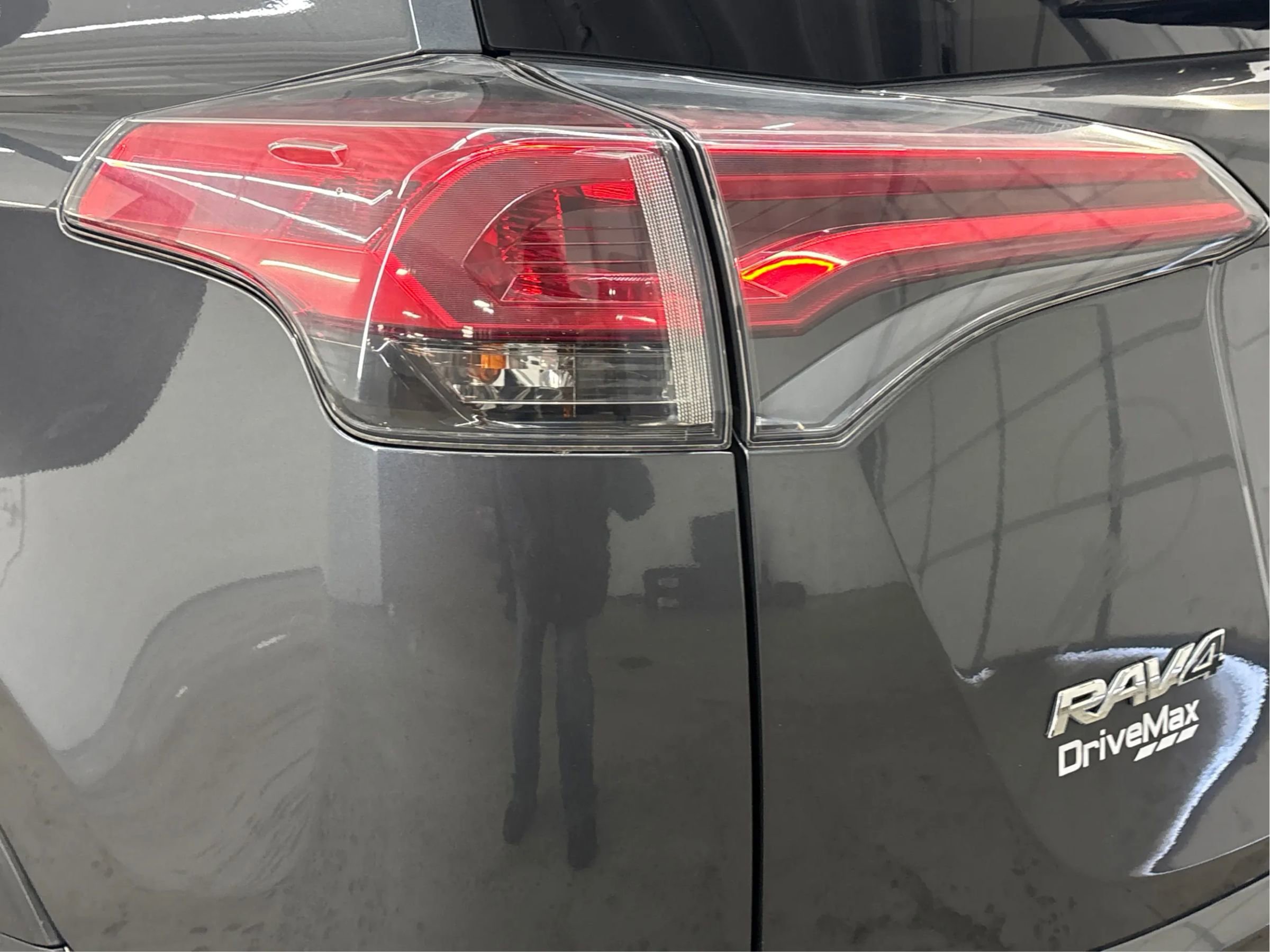 Used 2017 Toyota RAV4 XLE w/ Carpet Mat Package image 34
