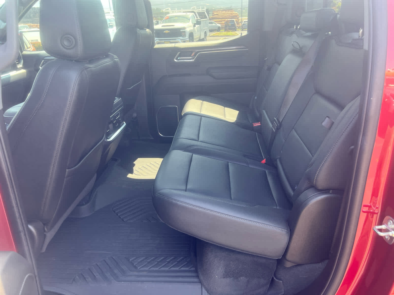 Used 2024 Chevrolet Silverado 1500 LTZ w/ LTZ Premium Package image 11