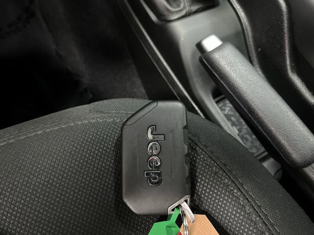 Used 2021 Jeep Wrangler Sport image 23