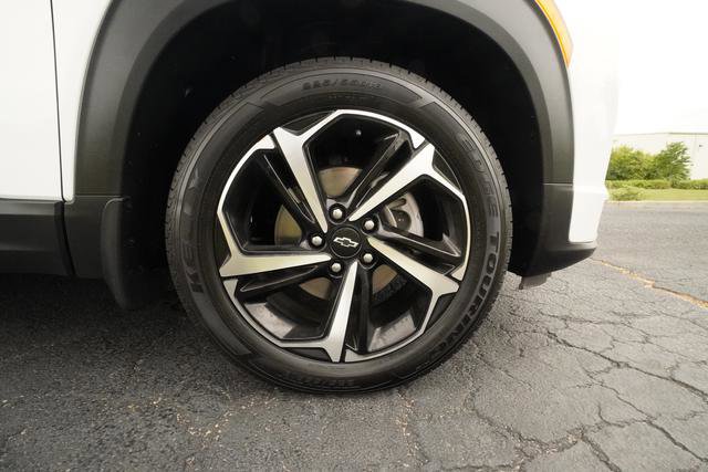 Used 2022 Chevrolet TrailBlazer RS w/ Sun and Liftgate Package AWD/4WD image 36