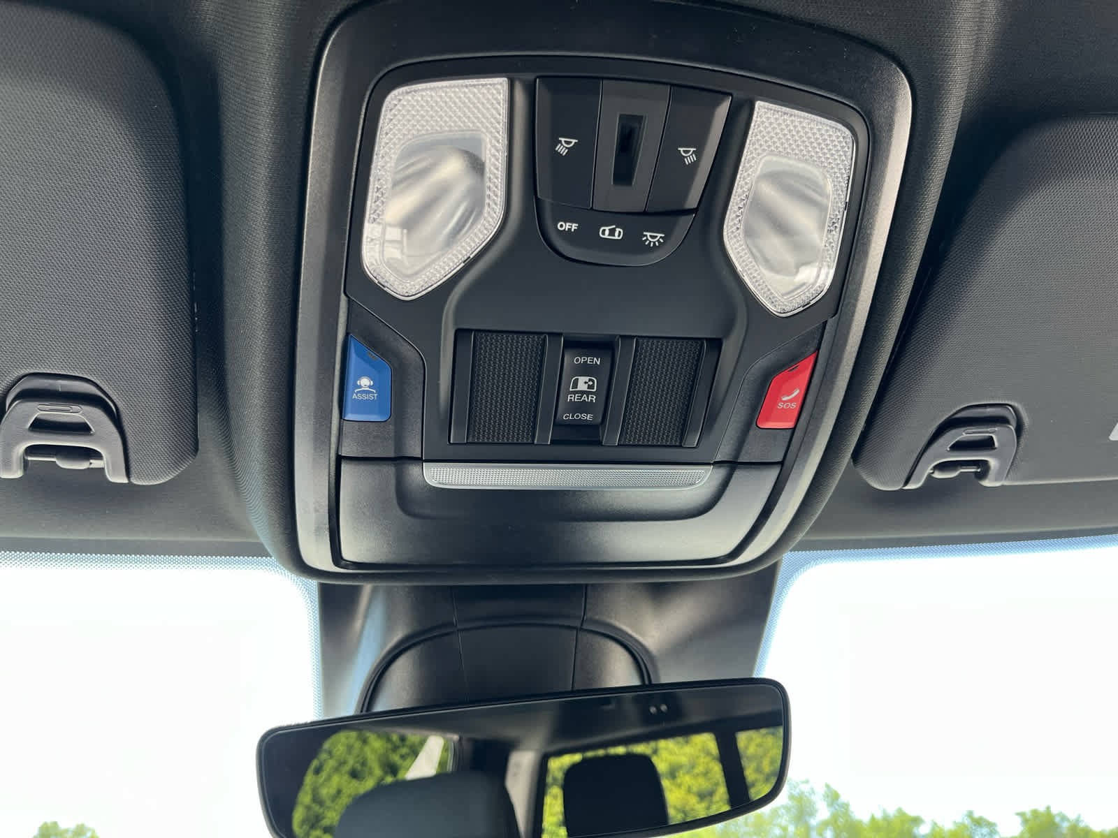 New 2026 RAM 3500 Tradesman AWD/4WD image 18