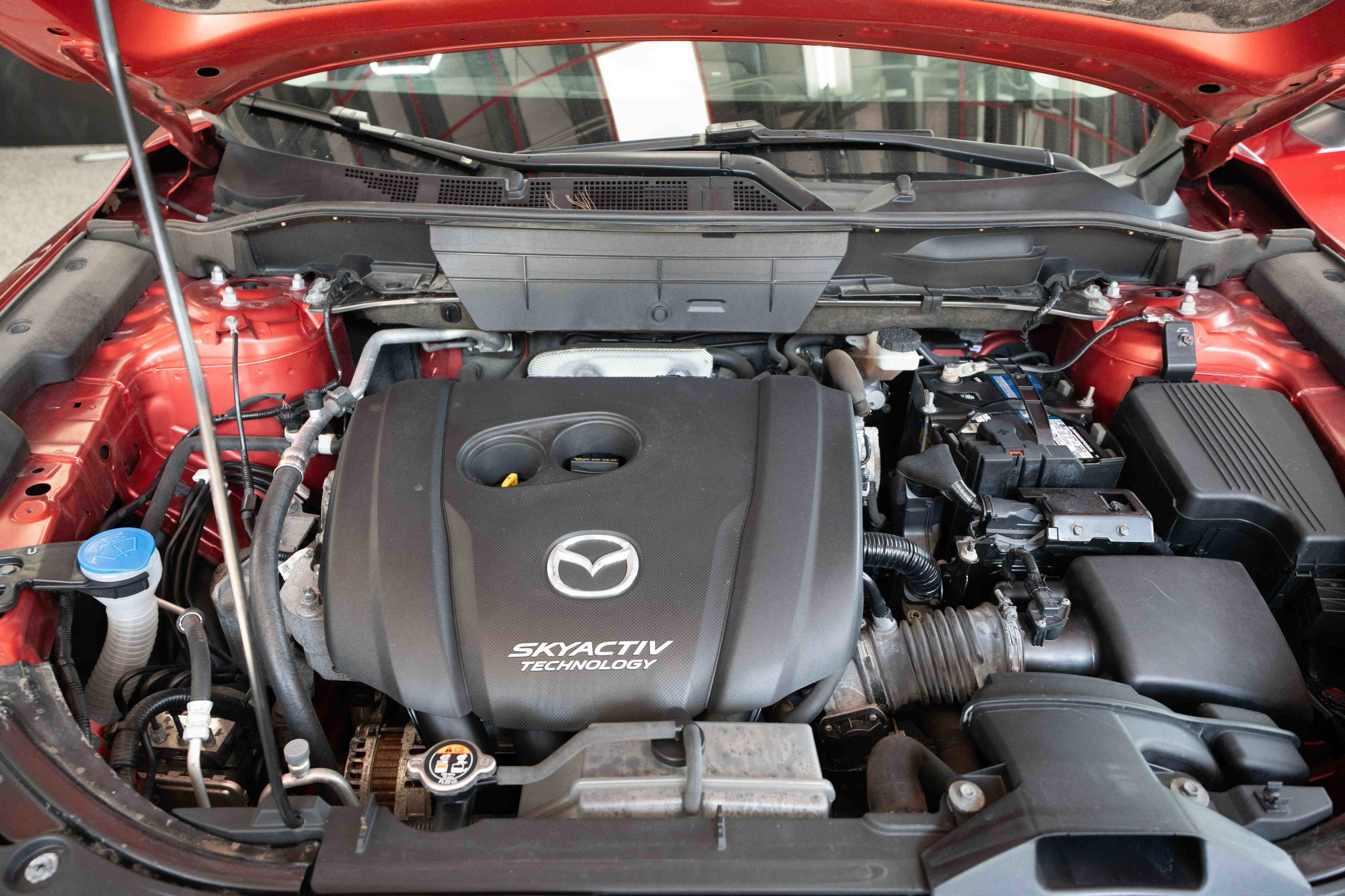 Used 2018 MAZDA CX-5 Touring image 31