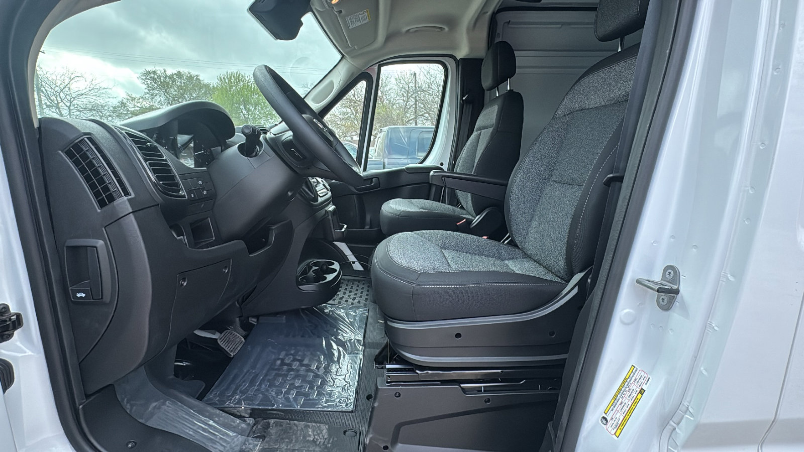 New 2026 RAM ProMaster 2500 image 9