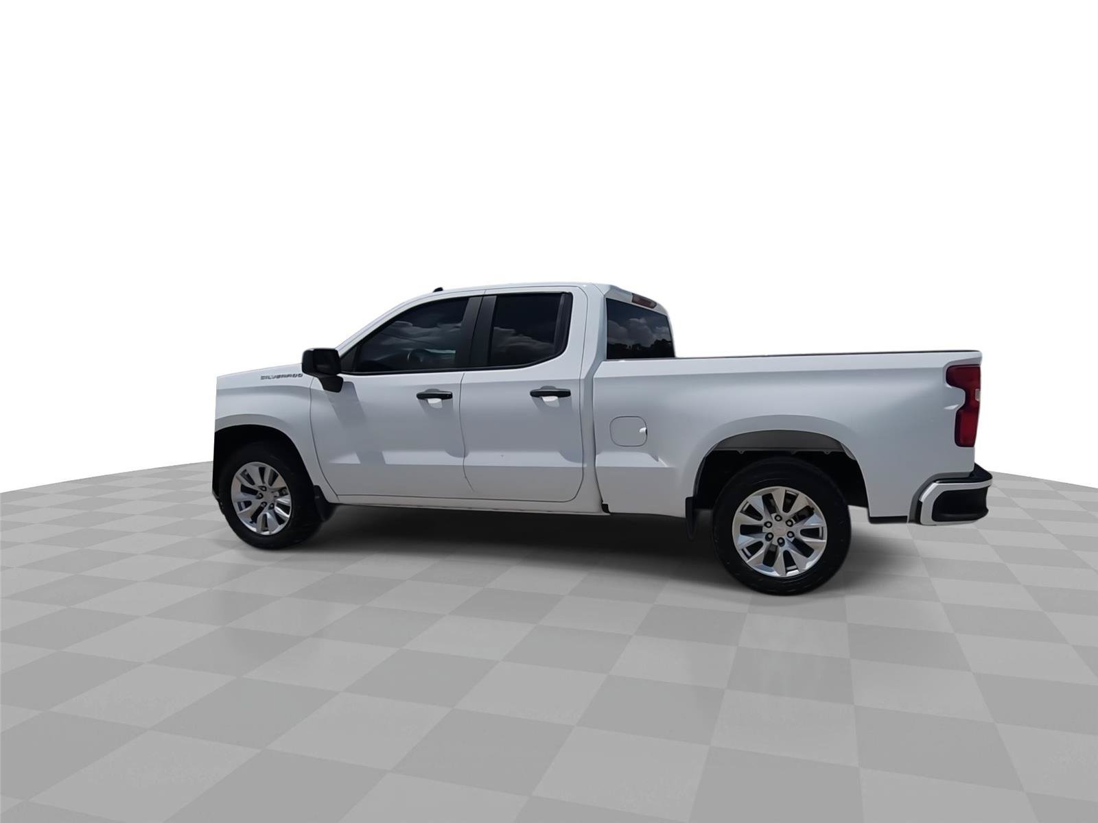Certified 2025 Chevrolet Silverado 1500 Custom RWD image 6