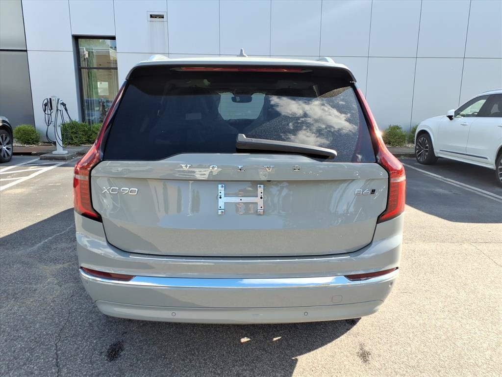 New 2026 Volvo XC90 B6 Plus w/ Protection Package Premier AWD/4WD image 4