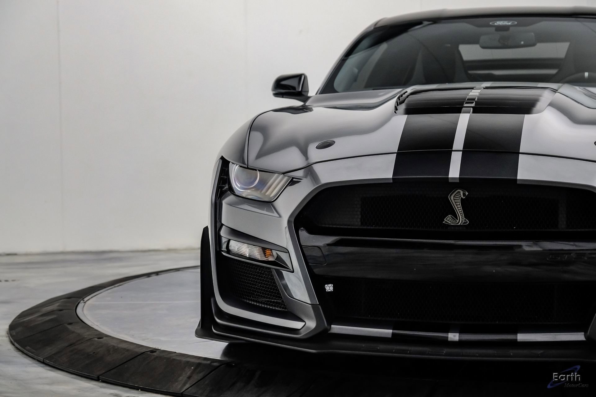 Used 2021 Ford Mustang Shelby GT500 w/ Carbon Fiber Track Pack RWD image 37