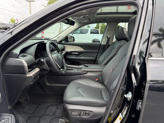 Used 2024 Toyota Grand Highlander FWD image 10