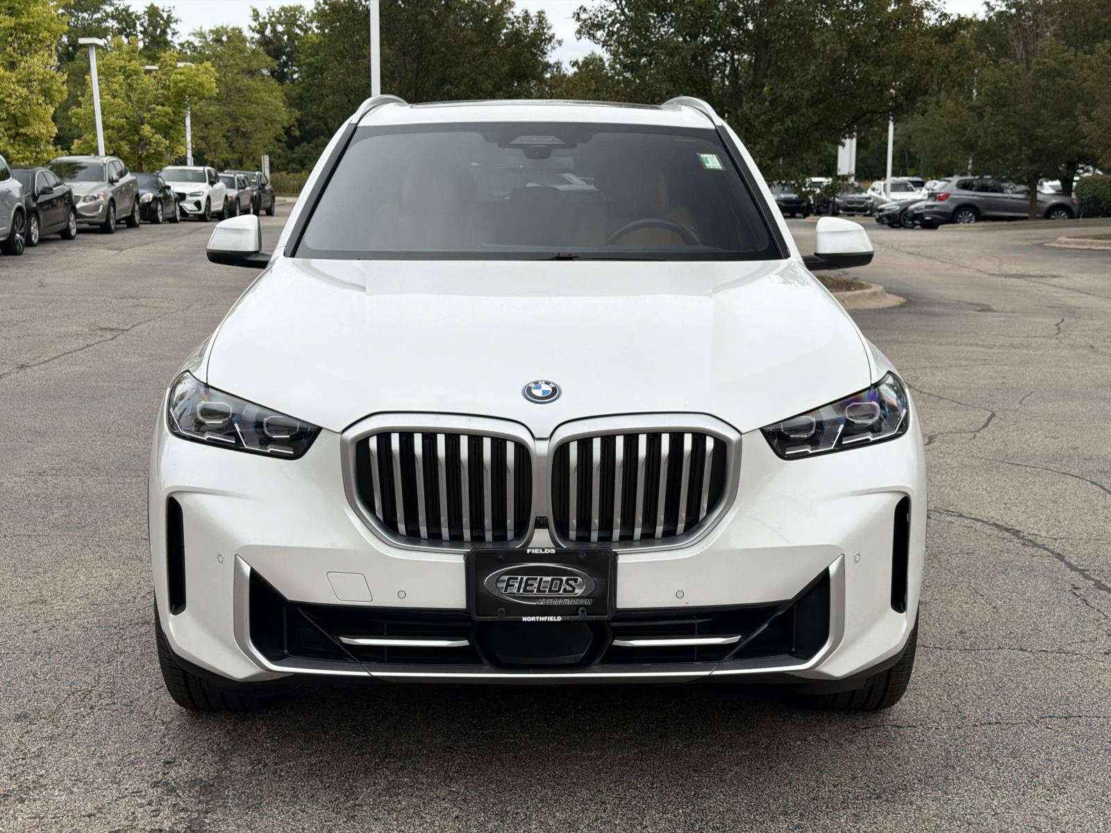 Certified 2024 BMW X5 xDrive50e w/ Premium Package AWD/4WD image 4