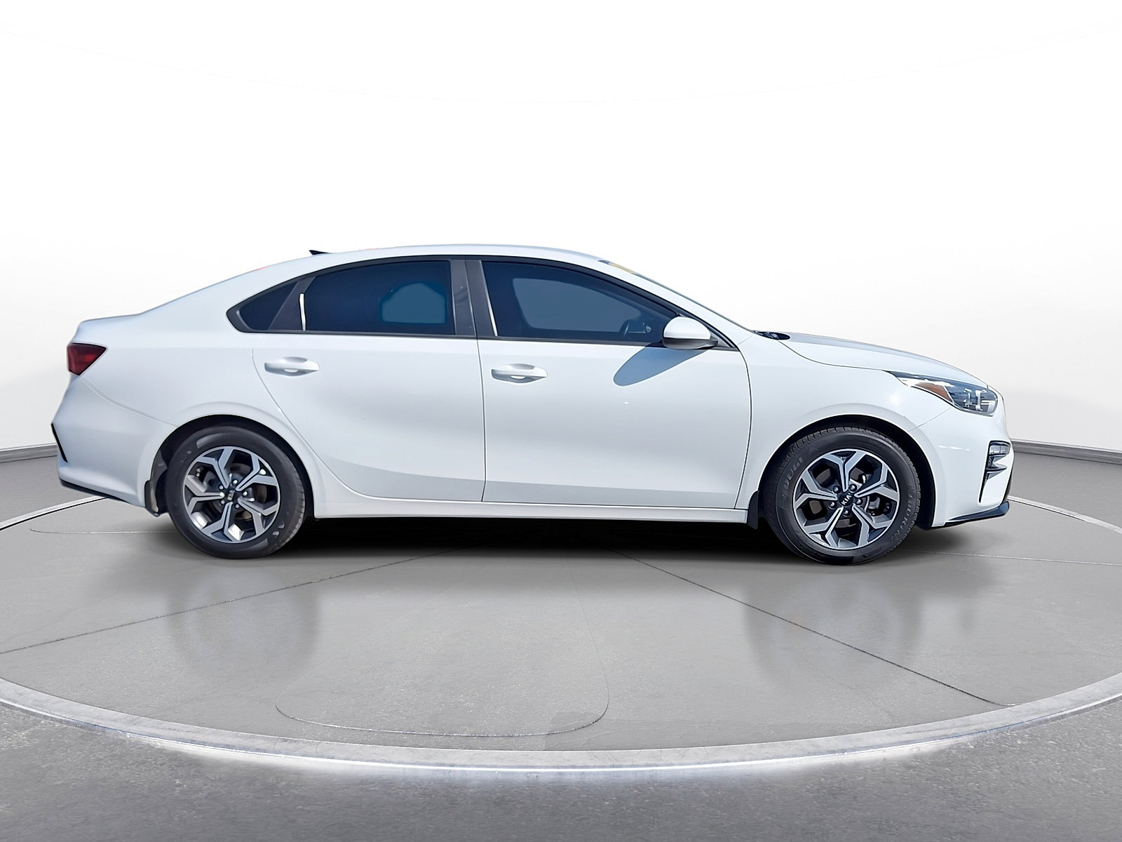 Used 2019 Kia Forte LXS FWD image 9