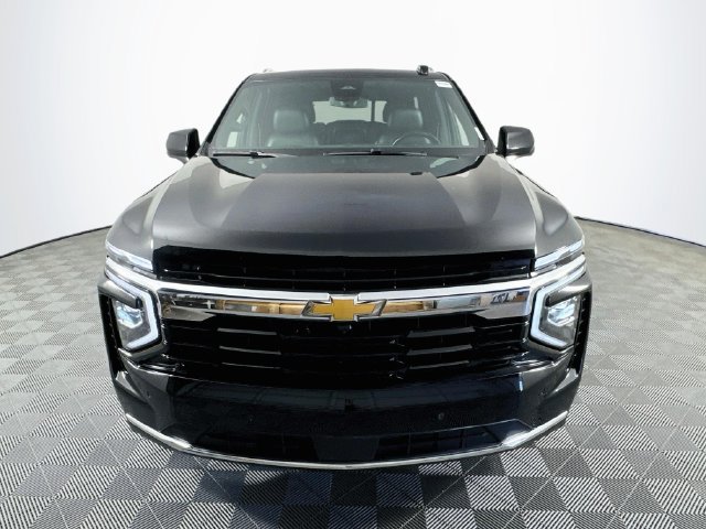 Used 2025 Chevrolet Tahoe LS RWD image 2