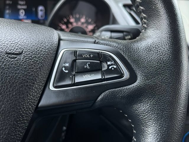 Used 2019 Ford Escape Titanium AWD/4WD image 17