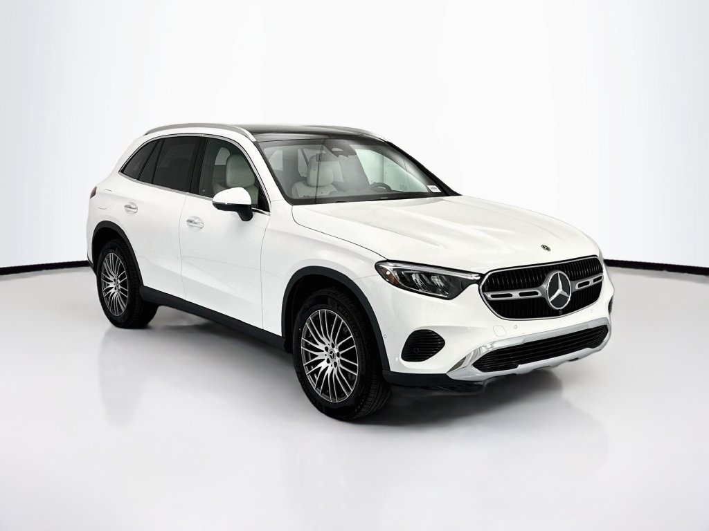 Certified 2026 Mercedes-Benz GLC 300 image 3