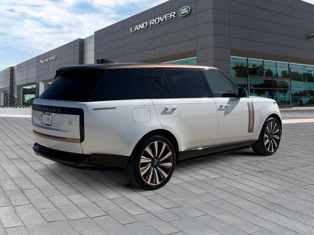 Certified 2024 Land Rover Range Rover SV AWD/4WD image 5