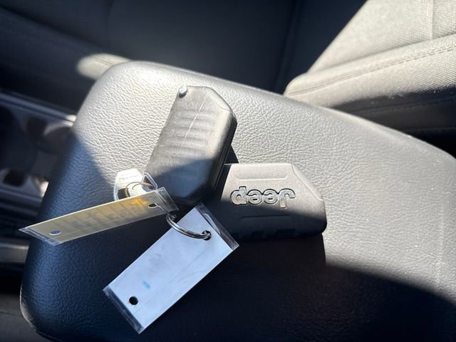 Used 2019 Jeep Wrangler Sport image 20