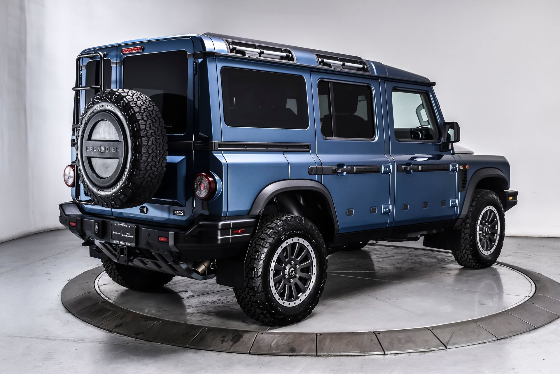 Used 2025 INEOS Grenadier AWD/4WD image 6