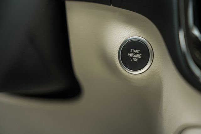 New 2026 Volvo XC40 B5 Ultra w/ Protection Package Premier image 25