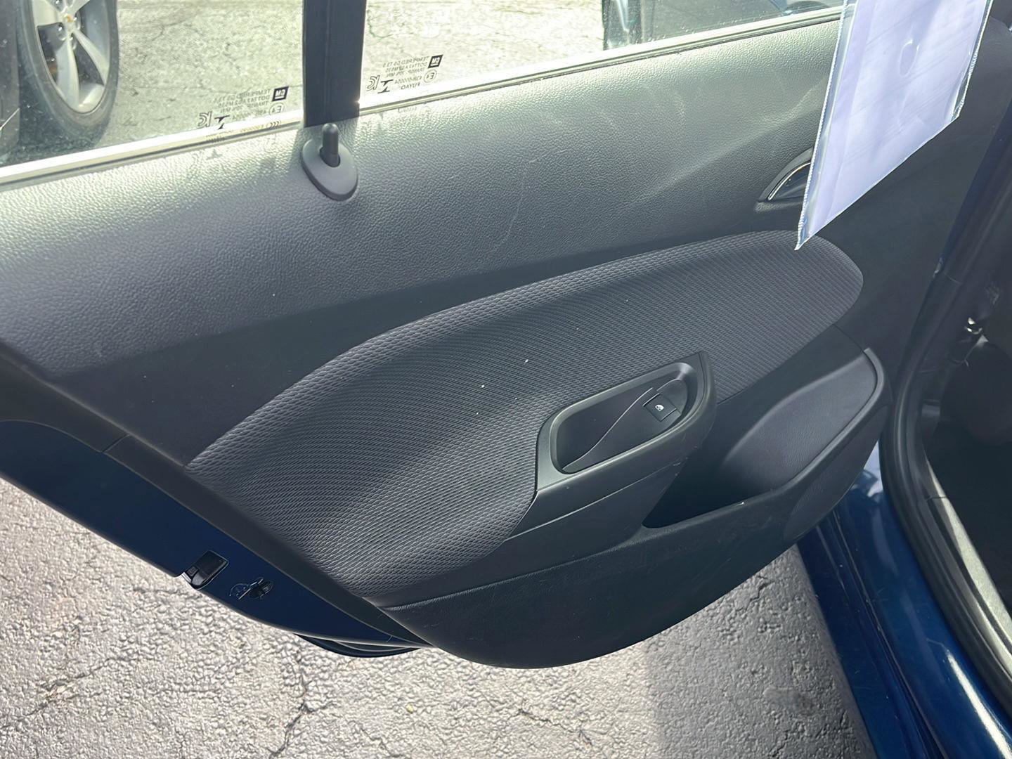 Used 2019 Chevrolet Cruze LT w/ Convenience Package image 23