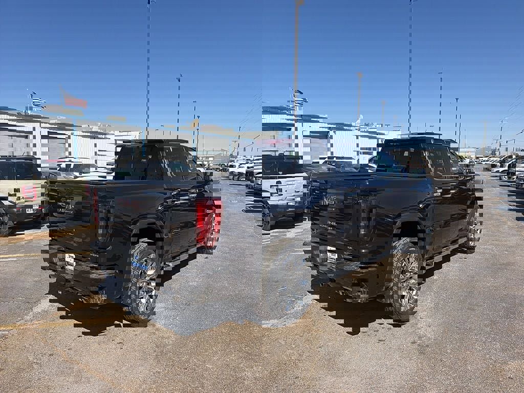 Used 2024 GMC Sierra 1500 Denali image 7