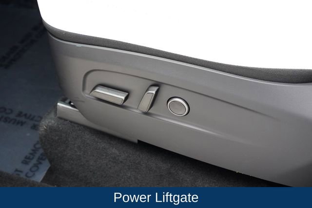 Used 2026 Tesla Model Y 2WD image 11