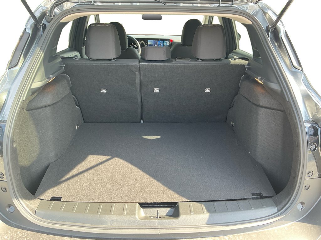New 2027 Nissan Kicks SV AWD/4WD image 14