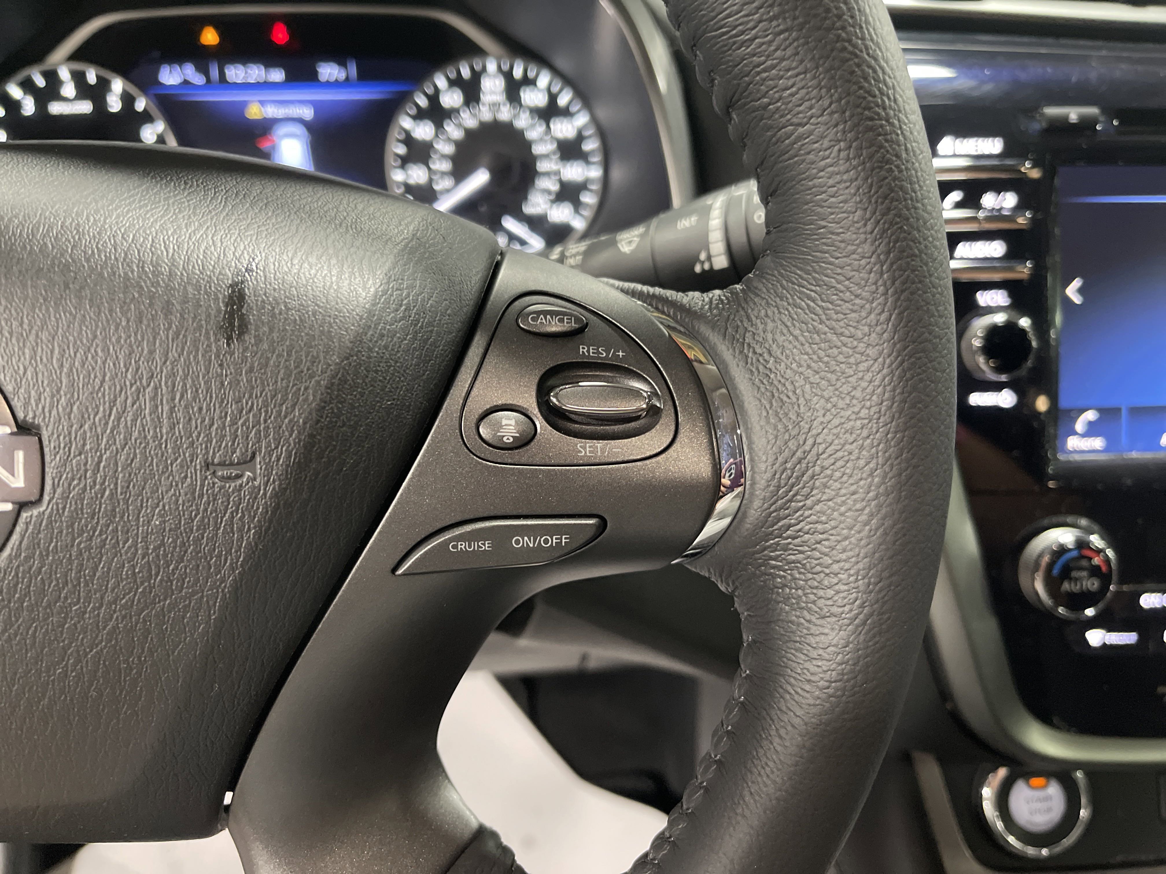 Used 2024 Nissan Murano SV w/ SV Midnight Edition Package image 19