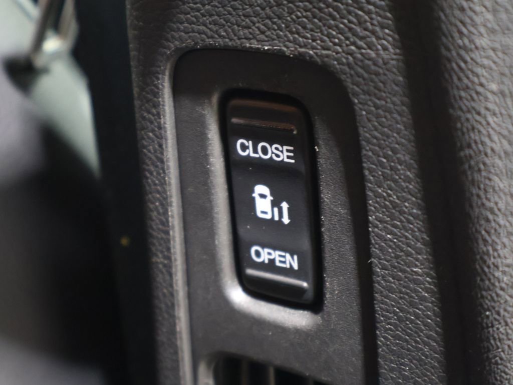 Used 2023 Honda Odyssey Touring image 27