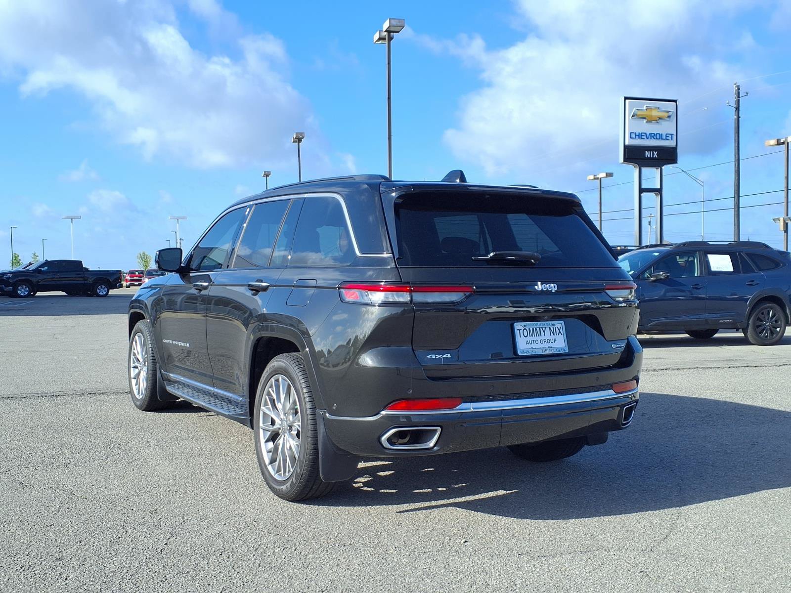 Used 2024 Jeep Grand Cherokee Summit w/ MOPAR Finishing Package AWD/4WD image 20
