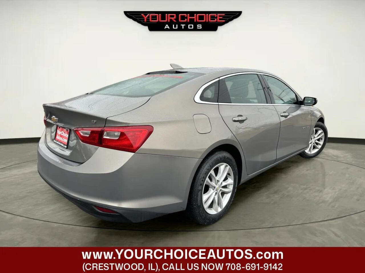 Used 2017 Chevrolet Malibu LT image 5