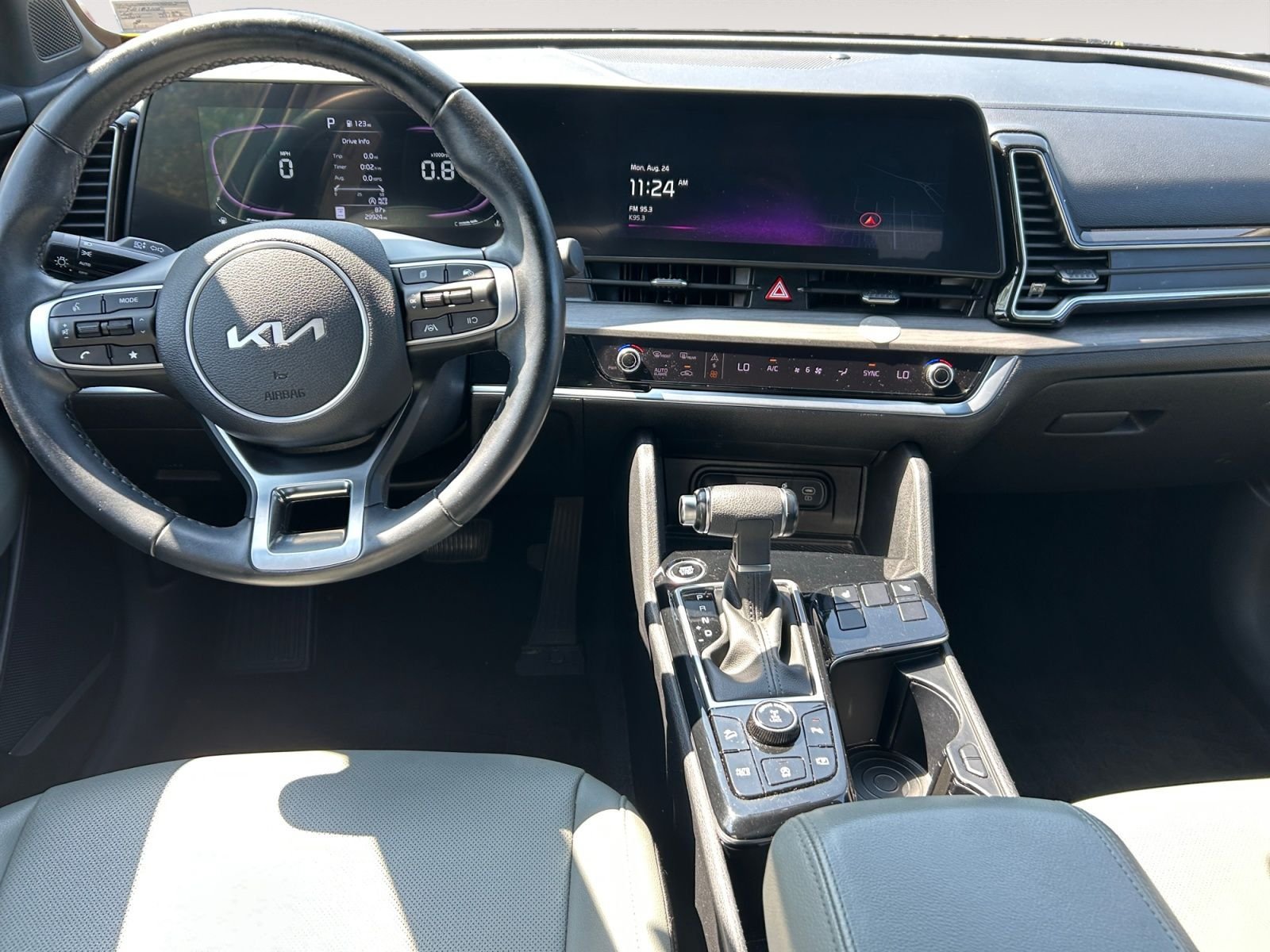 Used 2024 Kia Sportage X-Line w/ X-Line Premium Package AWD/4WD image 10