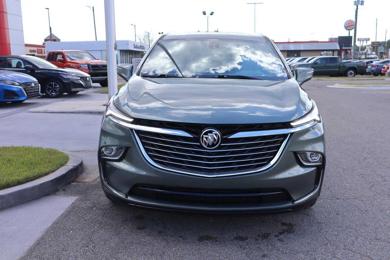 Used 2022 Buick Enclave Premium w/ Experience Buick Package image 11