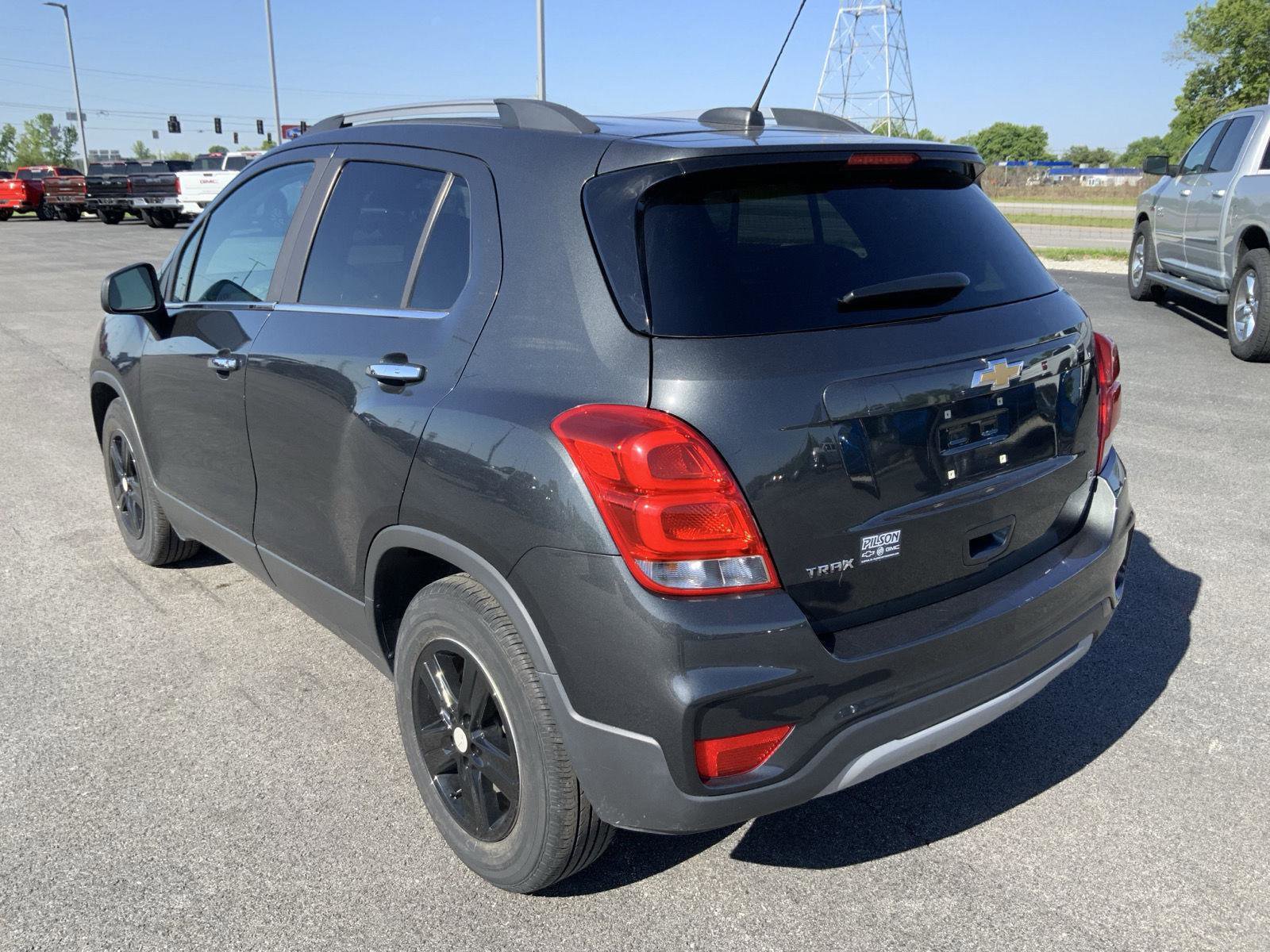 Used 2018 Chevrolet Trax LT w/ LT Convenience Package FWD image 6