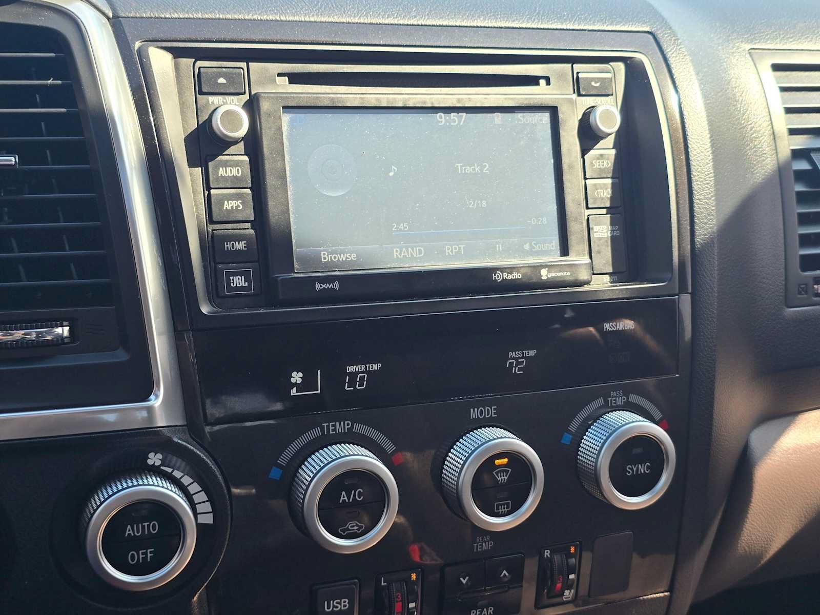 Used 2018 Toyota Sequoia Platinum AWD/4WD image 27