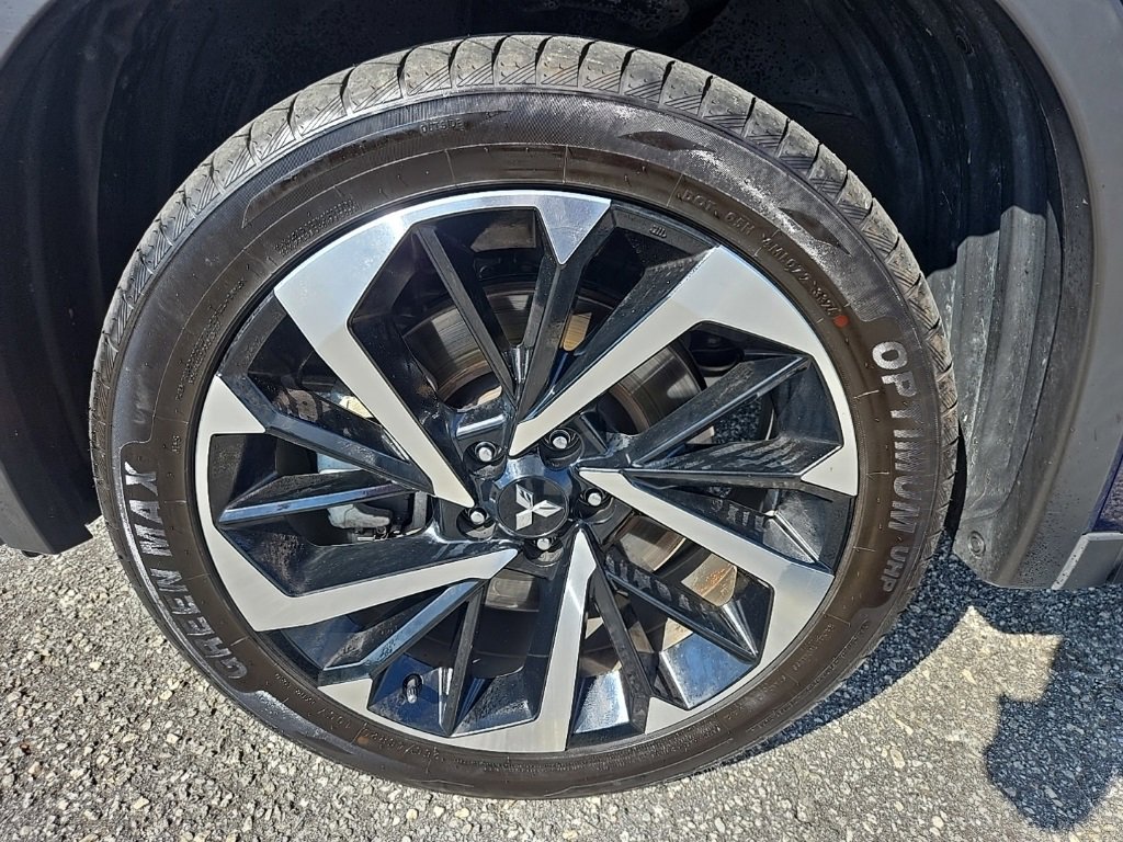 Used 2024 Mitsubishi Outlander SE image 9