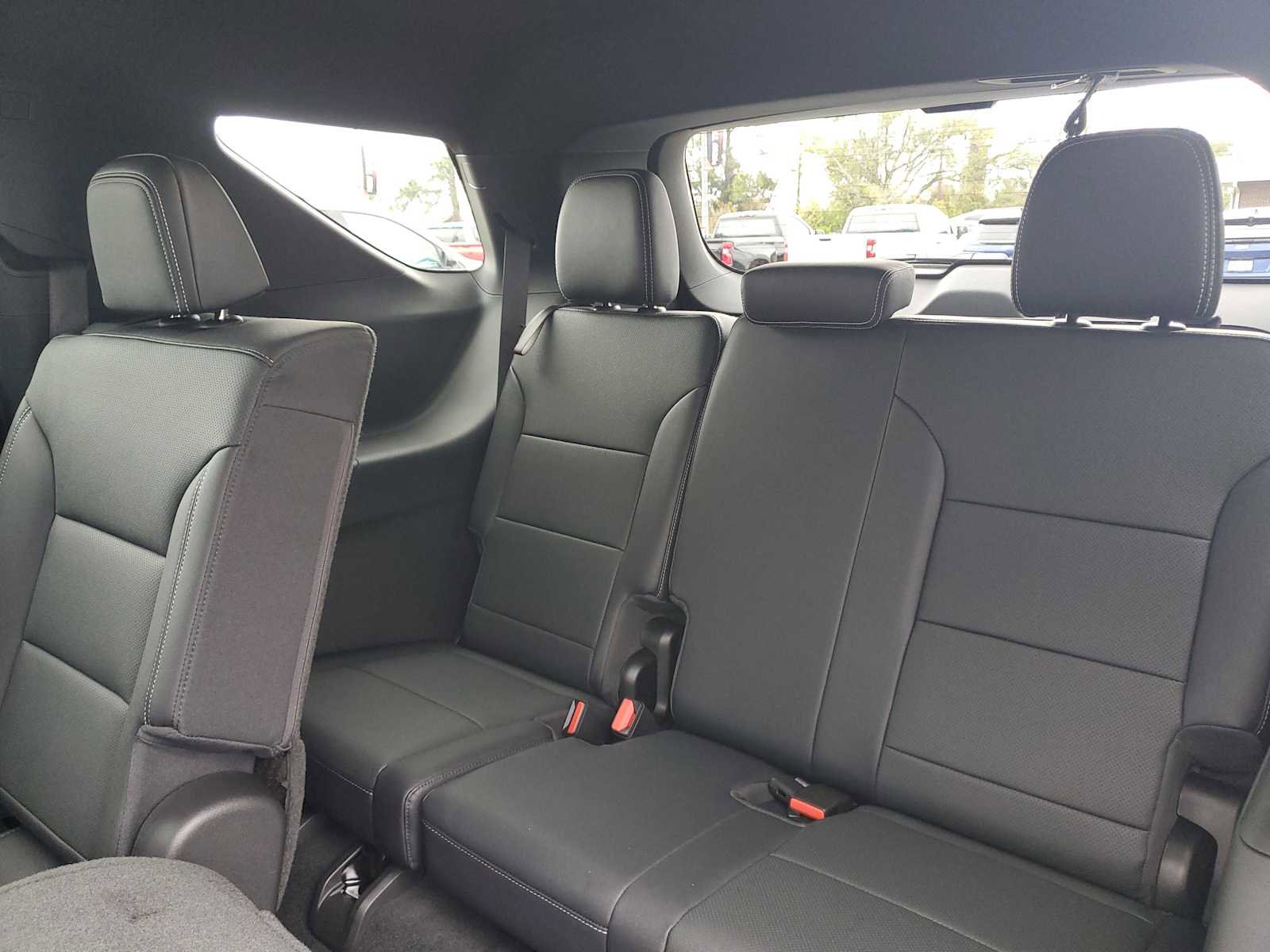 New 2026 Chevrolet Traverse LT w/ Driver Confidence Package image 13