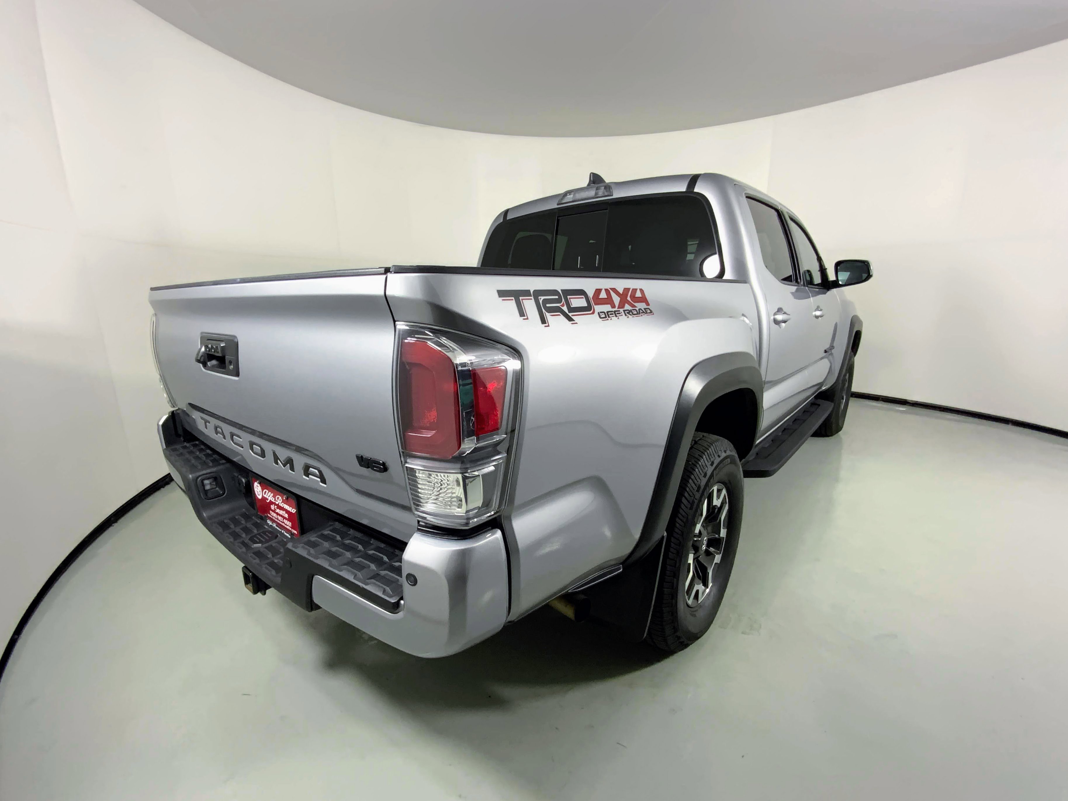 Used 2021 Toyota Tacoma SR image 2