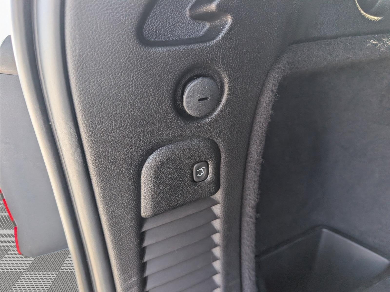 Used 2024 Dodge Durango GT AWD/4WD image 14