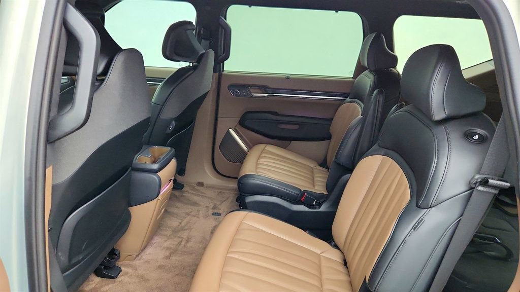 Used 2024 Kia EV9 GT-Line AWD/4WD image 22